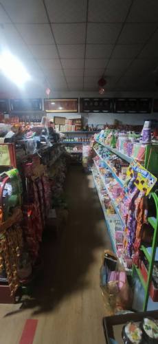 暖迎百货商店