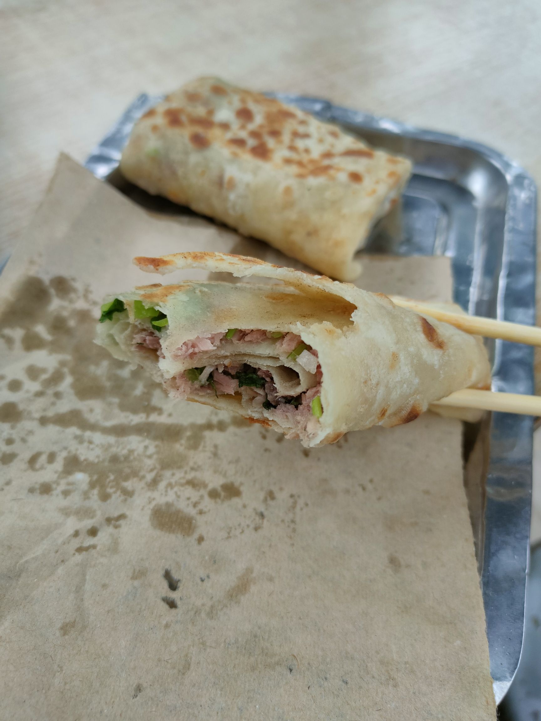 威县特色饼卷肉