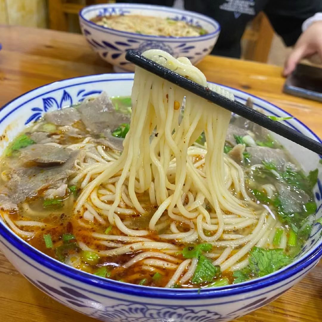 张帅拉面卤肉店