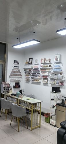 创美发艺(尹村花园店)