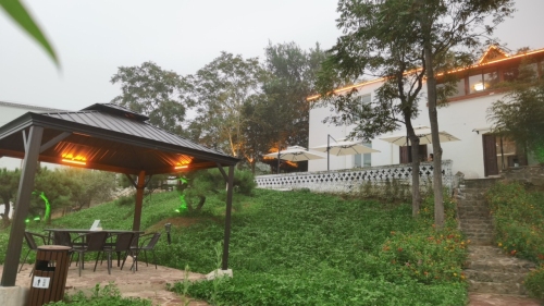黄峪山隐餐厅