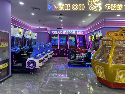 智慧巴士家庭娱乐中心(辛集万达广场店)