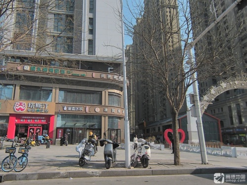 尚驰睡眠酒店F座(天山·世界之门店)