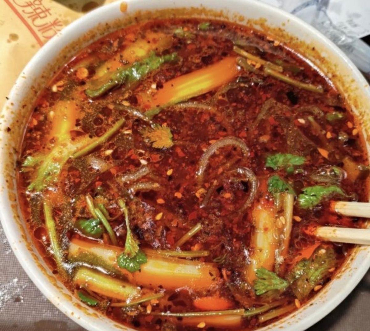 锅魁酸辣粉(玫瑰湾店)
