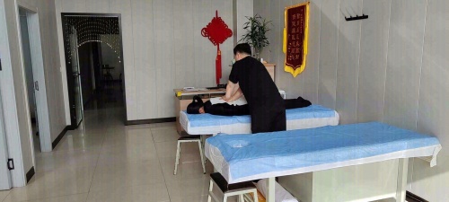 梁子盲人按摩