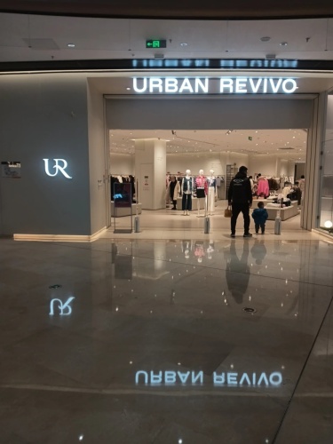 URBAN REVIVO石家庄欢乐汇广场店