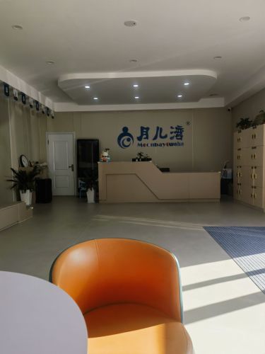 月儿湾国际亲子游泳俱乐部(北环路店)