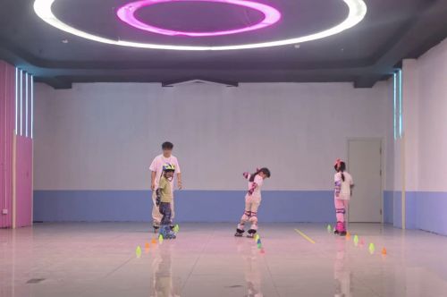 沐光轮滑运动馆