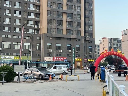 一个卖炸串的(润德店)
