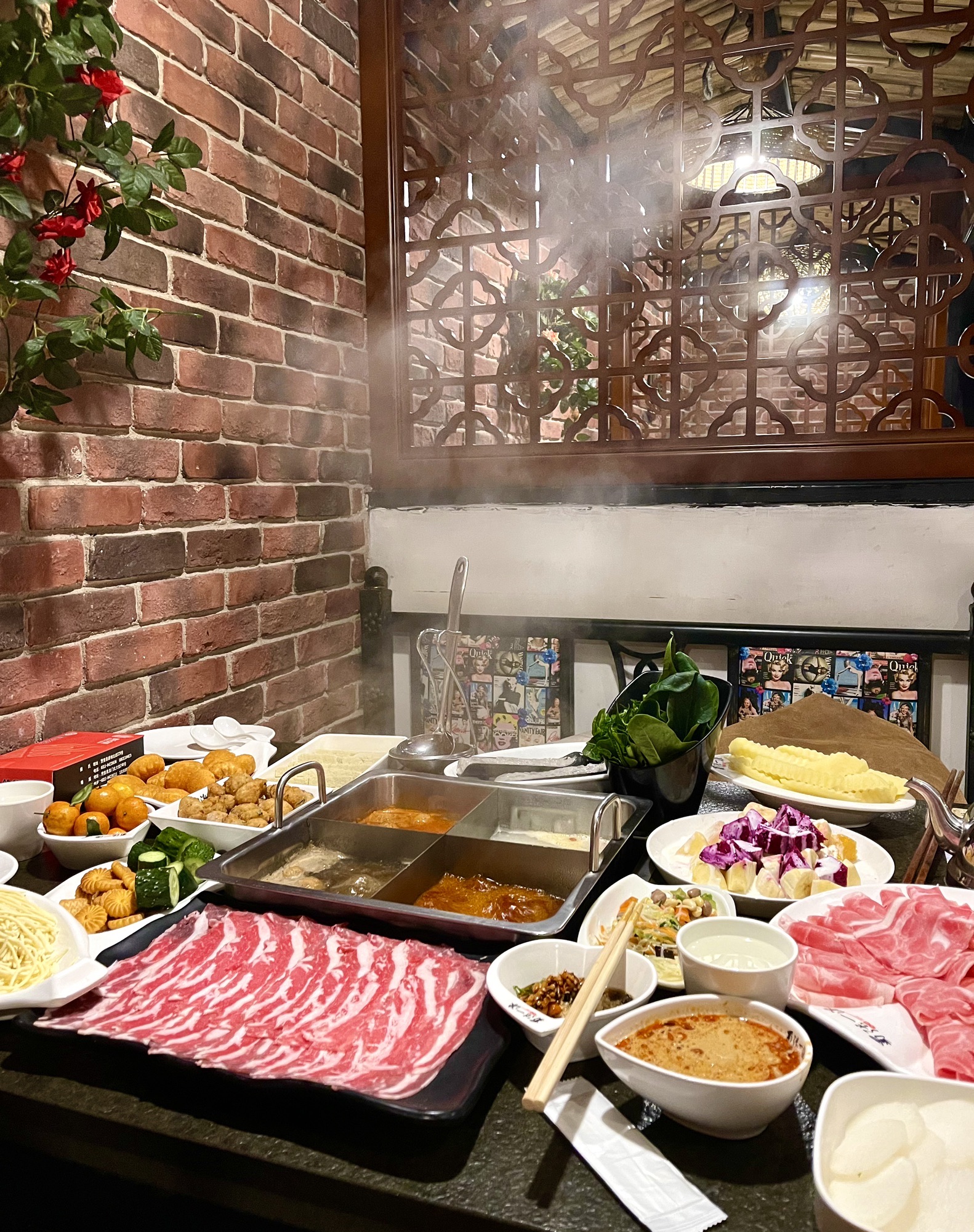 赞皇县蜀派火锅店