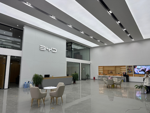 比亚迪汽车王朝网(鑫乾晋州市岐银线城市展厅)