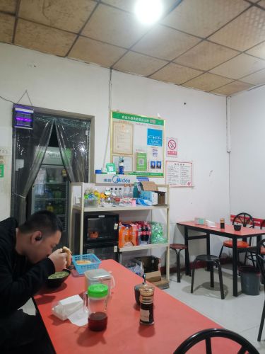 佳运小吃老字号烧饼羊肉汤