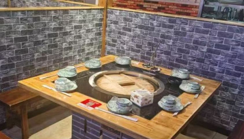 杨家大院铁锅炖(鹿泉大河店)