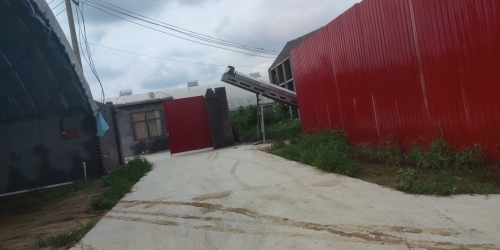无极县勤力养鸡场