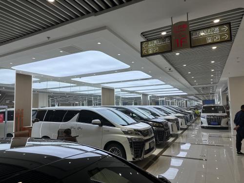 泰康名车广场