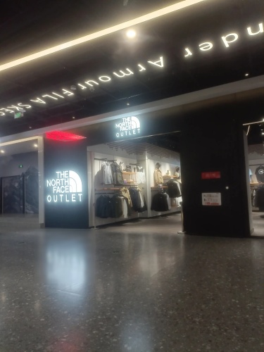 Columbia(砂之船奥莱石家庄店)