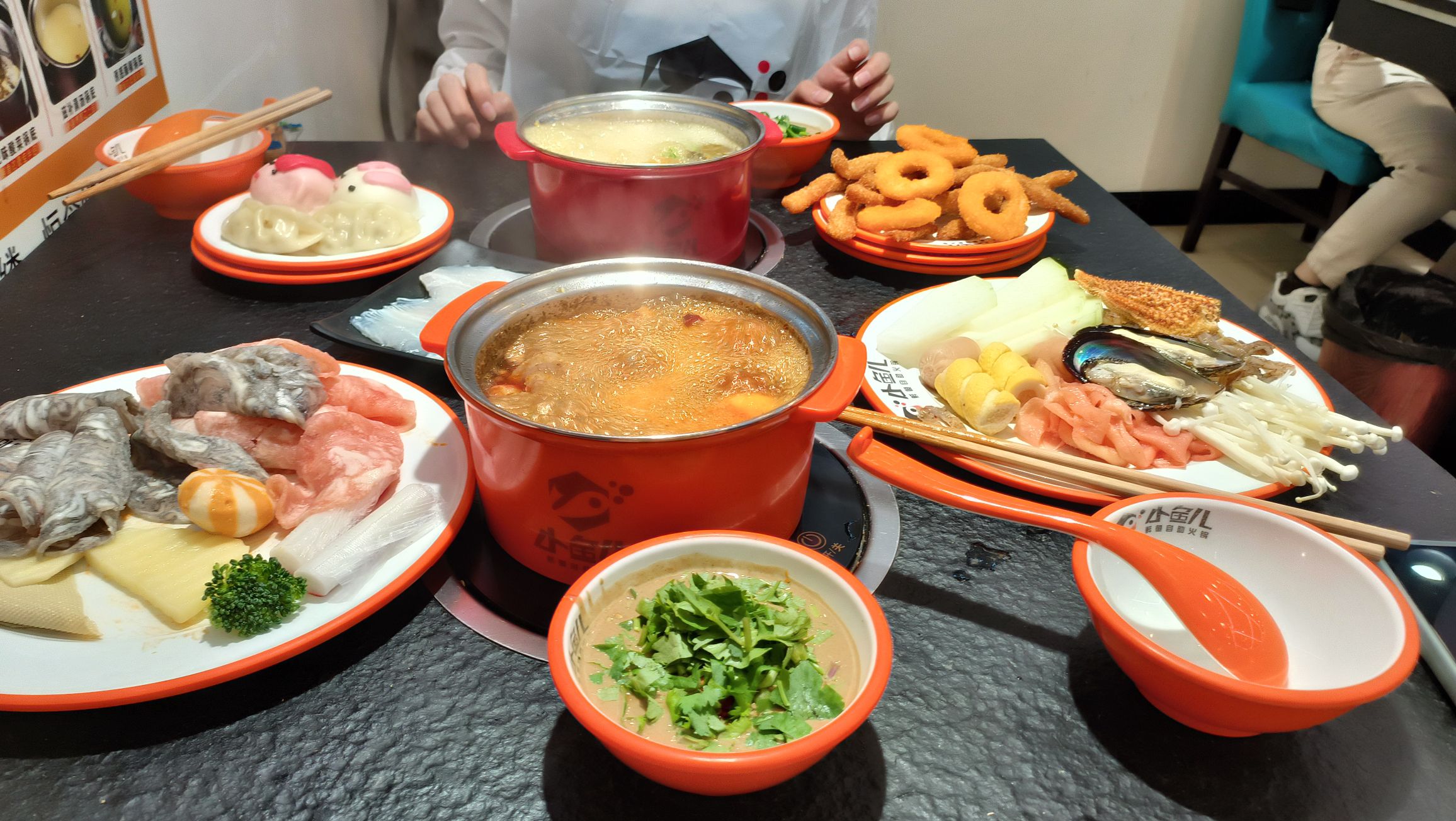 小鱼儿鲜鱼自助火锅(鹿泉区二店)