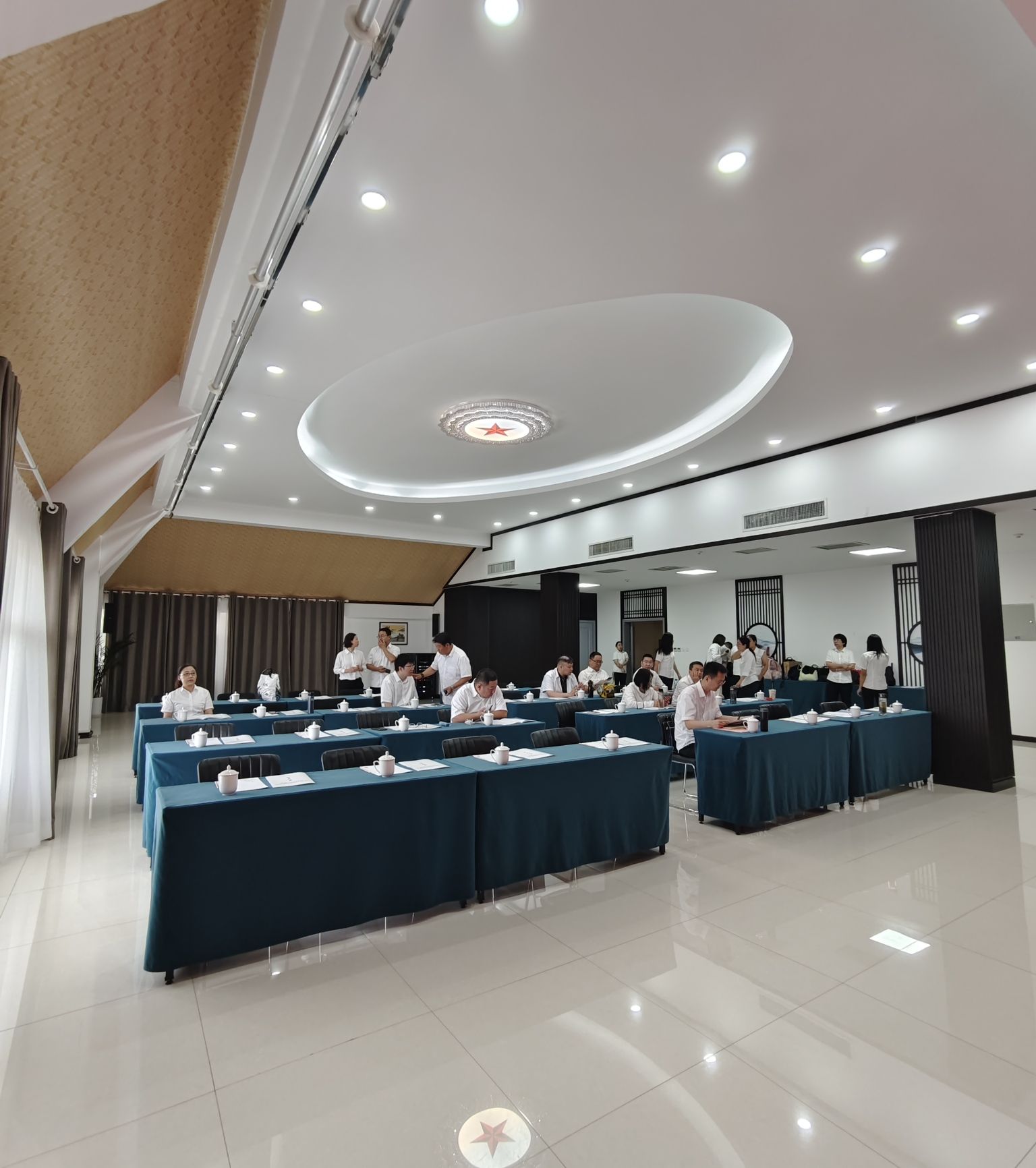 柏里乡舍(西柏坡柏里水乡店)