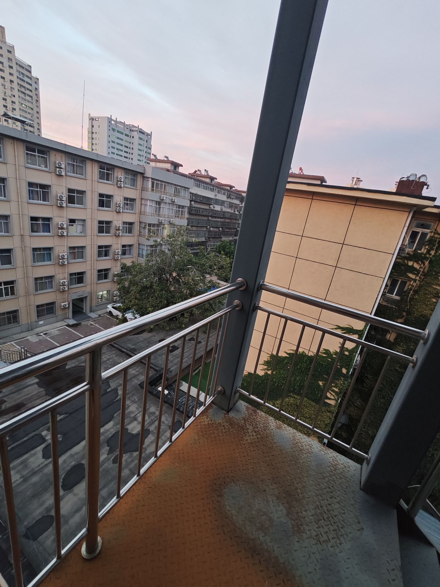 绘家青年公寓