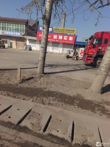 挖掘机配件维修