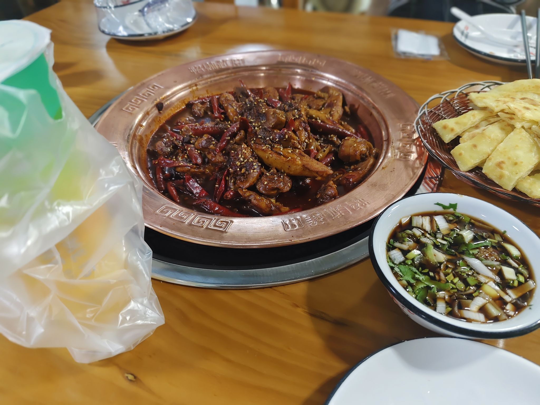 釜红香麻辣火锅鸡