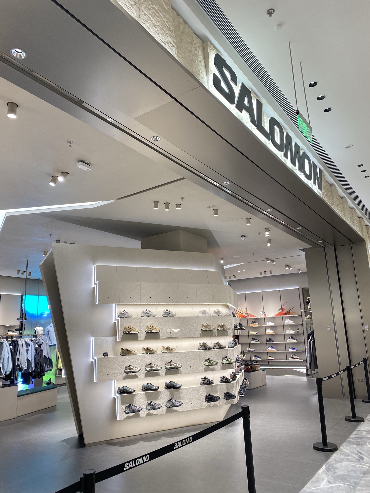 SALOMON萨洛蒙(万象城店)