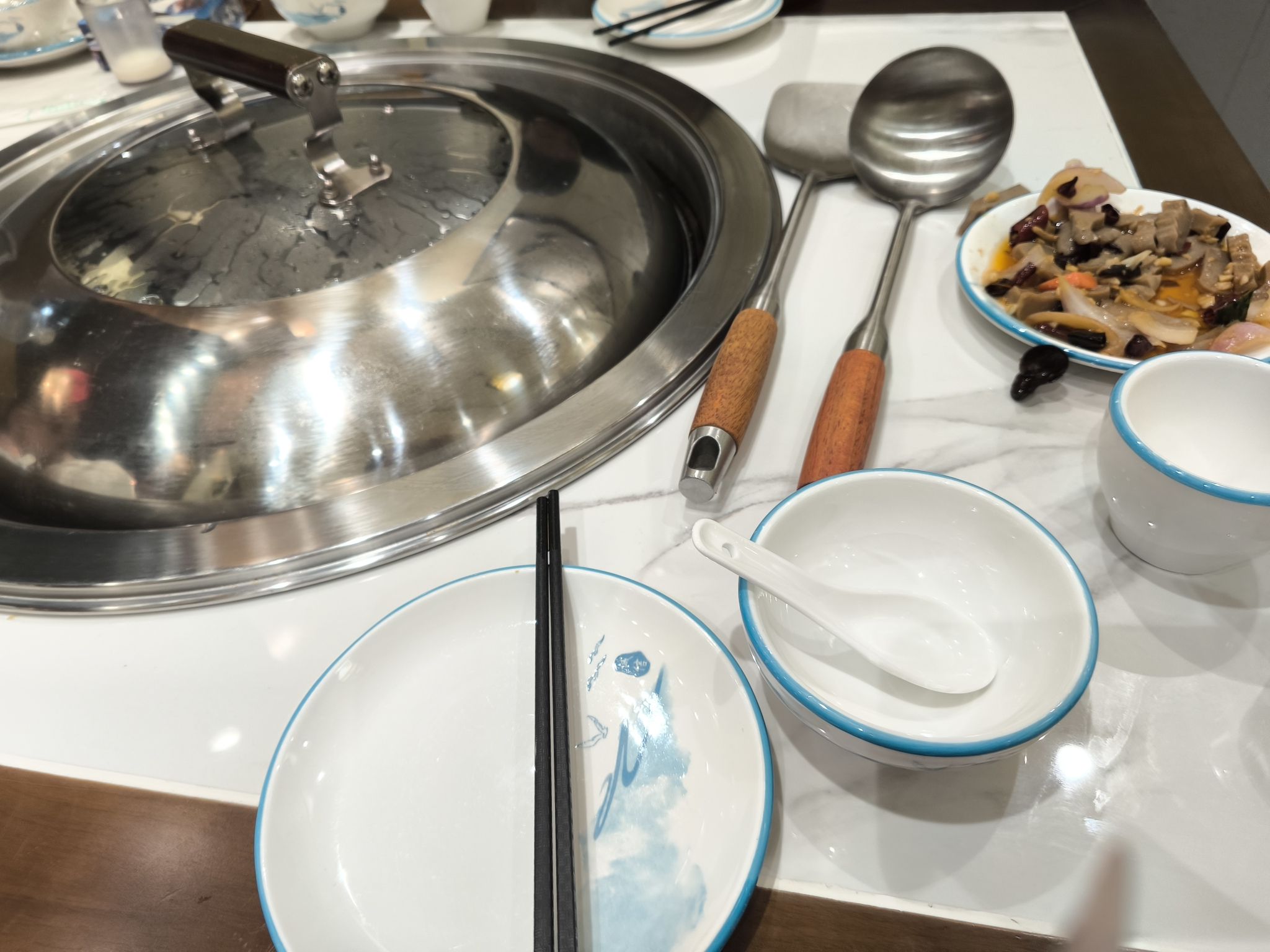 灶味铁锅炖(鹿泉总店)
