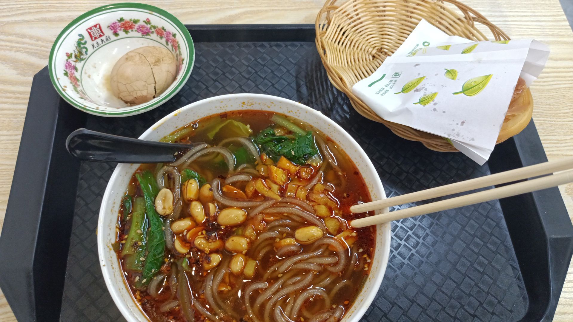 锅盔酸辣粉.面