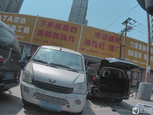 燕飞电动踏板尾门