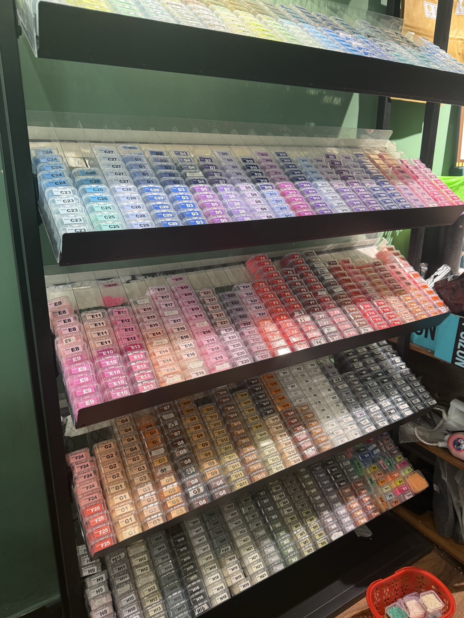 萌多趣DIY银饰·拼豆·绘画连锁(新百广场店)