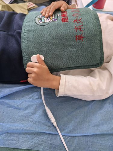 宠米熊草本灸小儿推拿