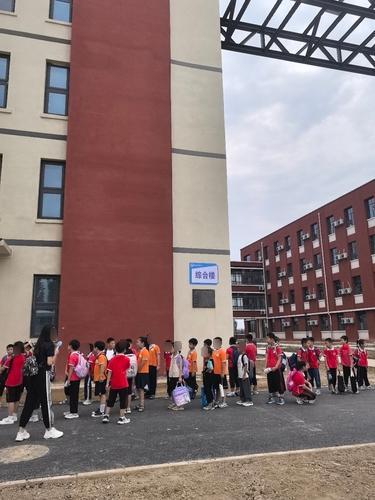 柏乡县中兴小学综合楼