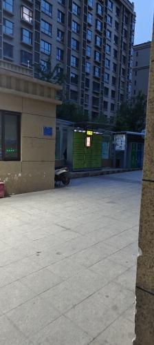丰巢快递柜(奥华蓝郡店)