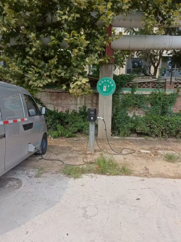 厚腾智能汽车充电站(河北中储物流中心柳阳街店)