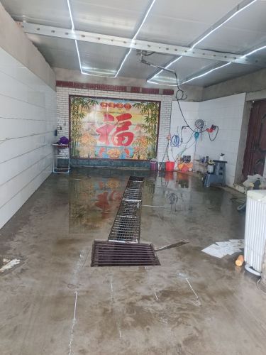 云霞洗车行