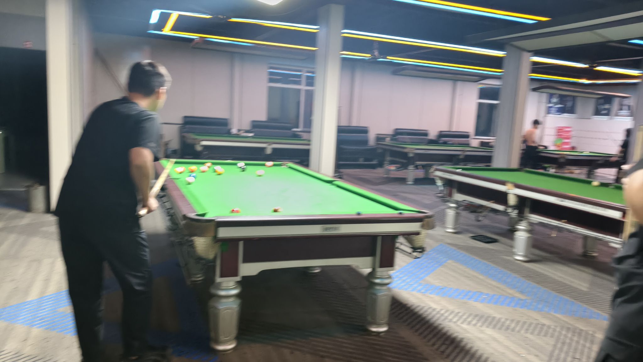 羊平台球俱乐部