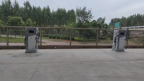 城心向阳汽车充电站