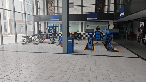 美洲豹车养护工厂店