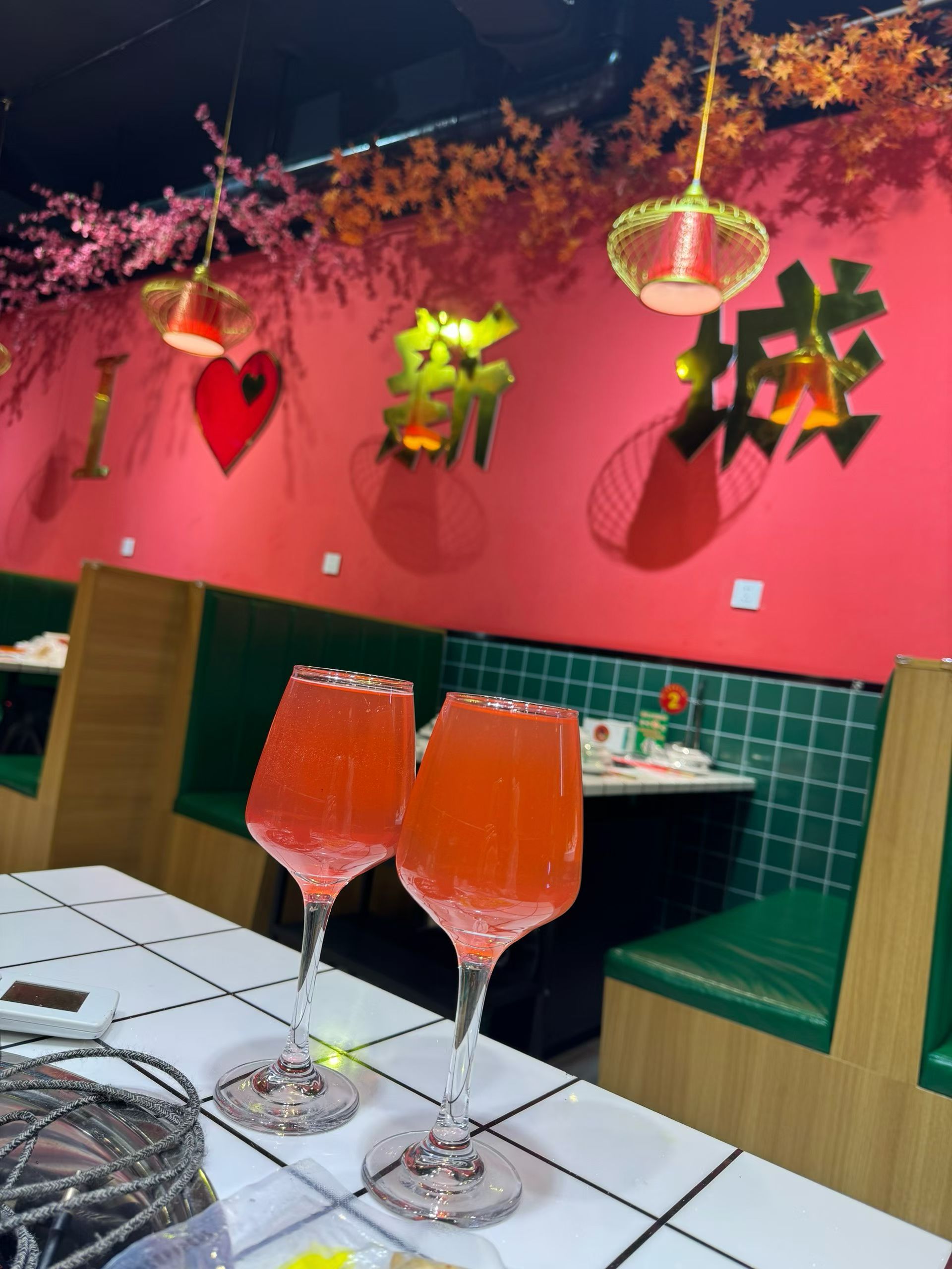 渝佬香重庆火锅串串香(正定机场店)
