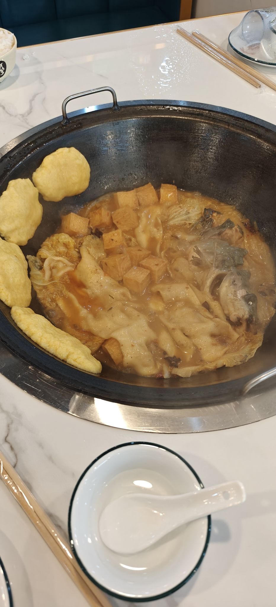 卢纪东北铁锅炖(丘头店)