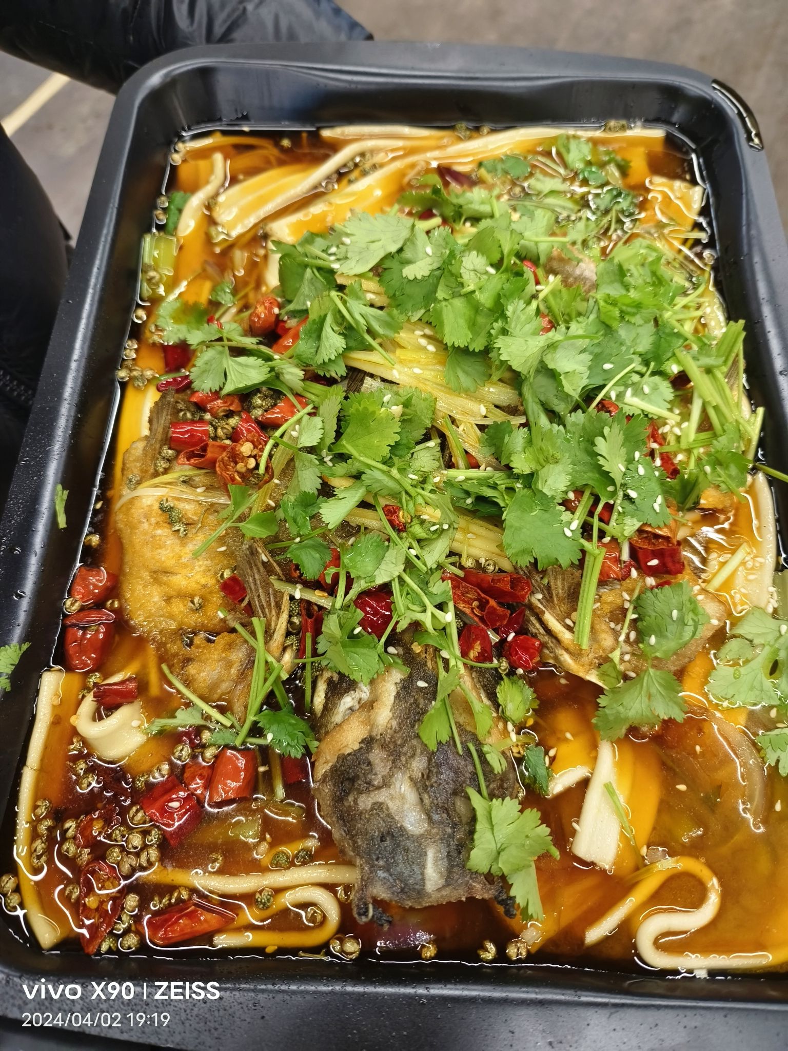 老槐树烧烤店