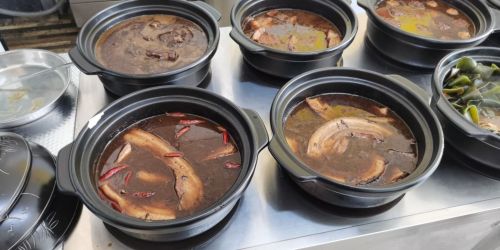巴姐甏肉干饭