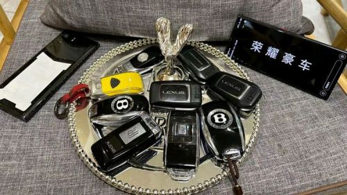 荣耀豪车租赁(栾城区店)