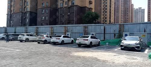 蔚景云汽车充电站(封龙大街快充站)
