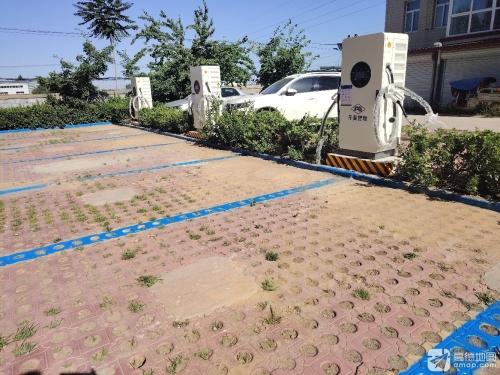 平高智联汽车充电站(桥华盛园)