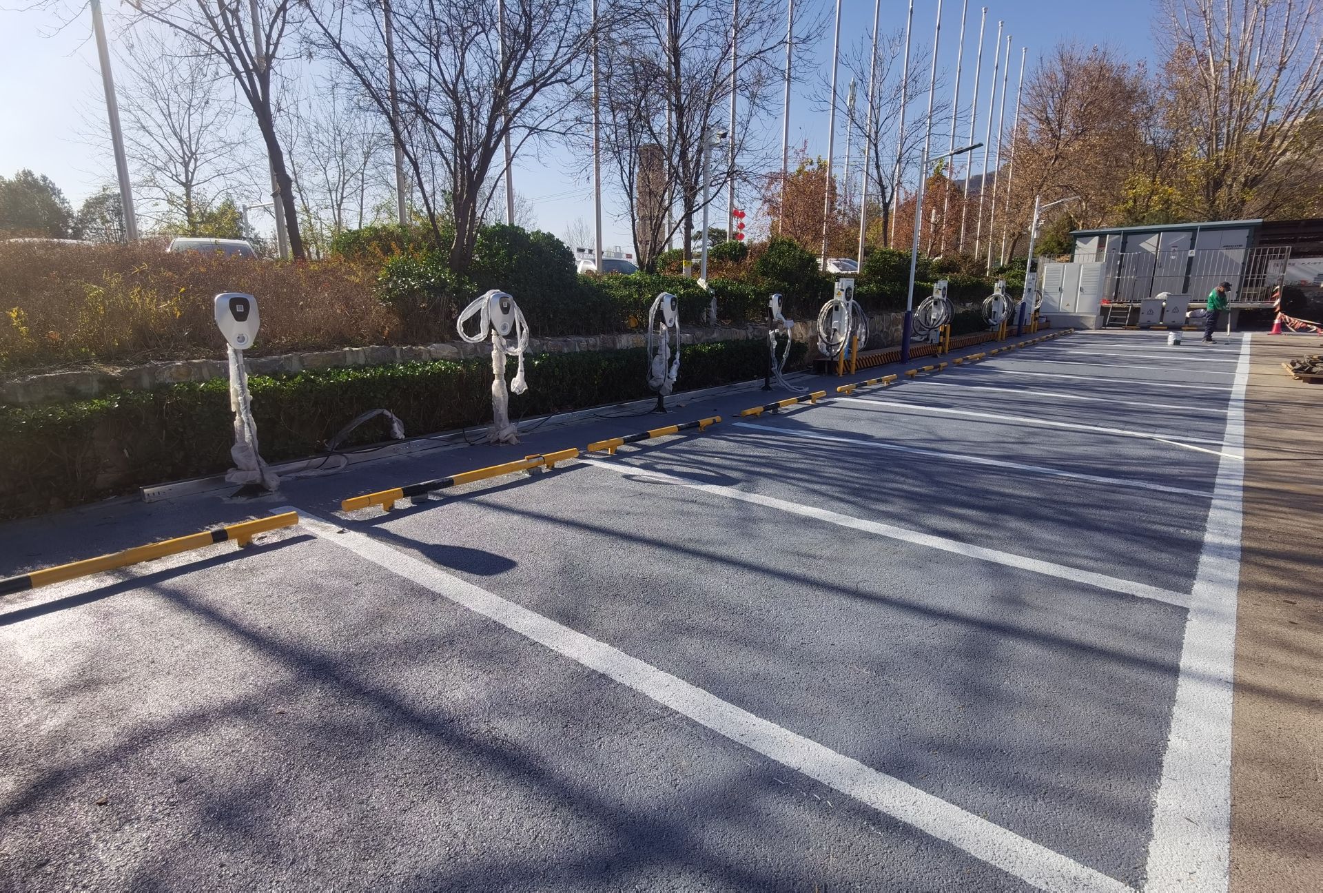 新电途汽车充电站(赤兔智充国山宾馆慢充站)