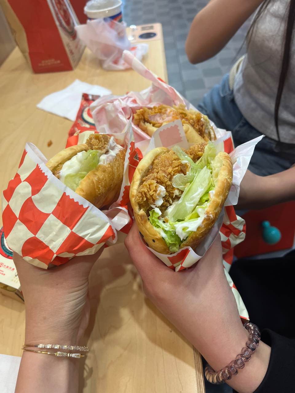 塔斯汀中国汉堡(经济职业学院滹沱河店)