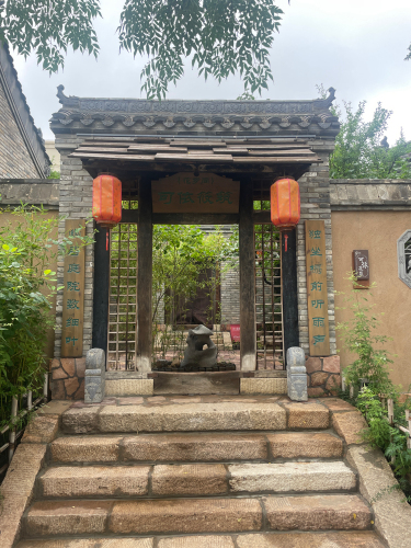 可依筱筑