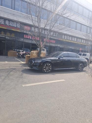揽特商务车改装地板工厂