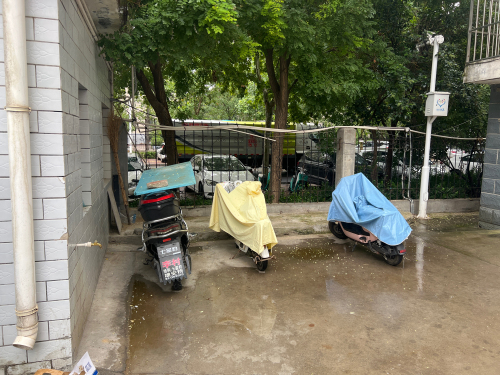 丰巢智能柜(胜利花园门卫室旁丰巢柜店)